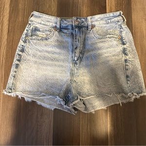 American Eagle Mom Short